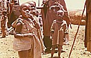 TANSANIA 1971_Massai-Kinder im Ngorongoro-Krater_Jochen A. H�bener