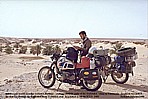 crossing SAHARA East-West with BMW-offroad motorcycle 'R80GS Paris-Dakar', here: ALGERIA in summer 1985, close to Timimoun_first soft sand driving experience_Jochen A. H�bener