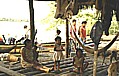 ... auch hier kommen wir f�r die Nacht in H�ngematten wieder unter_dank der Bekanntschaft von Francisco und seinen Vorfahren, die alle als Scout bekannt sind / waren und Vertrauen geniessen_ORINOCO-Delta, VENEZUELA 1984_Jochen A. H�bener